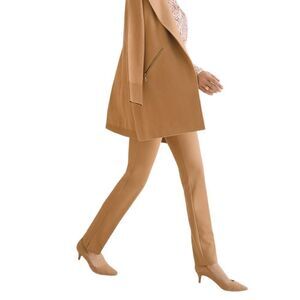 Chico’s Juliet size 4 Ponte knit ankle pants.